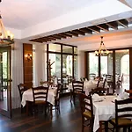 Restaurant Dreri 호텔 티라나