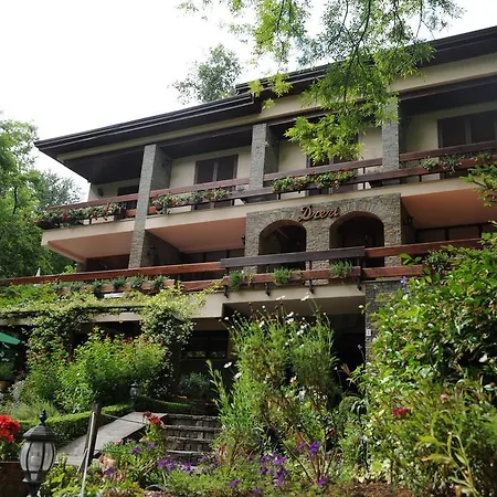 Restaurant Dreri מלון 4*