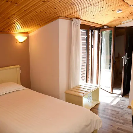 Restaurant Dreri Hotel Tirana